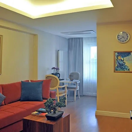 Cheya Deluxe Nisantasi Center 4*