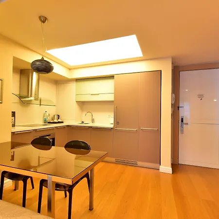 Hotel apartamentowy Cheya Deluxe Nisantasi Center Stambuł