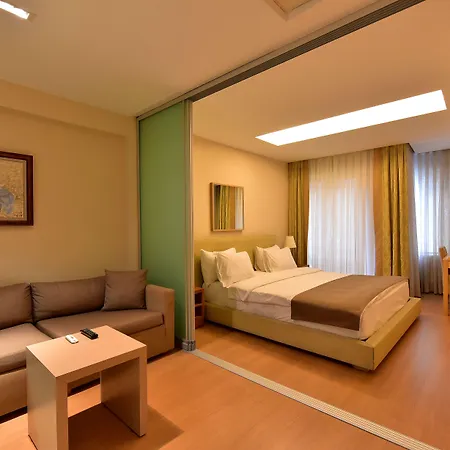 Cheya Deluxe Nisantasi Center 4*