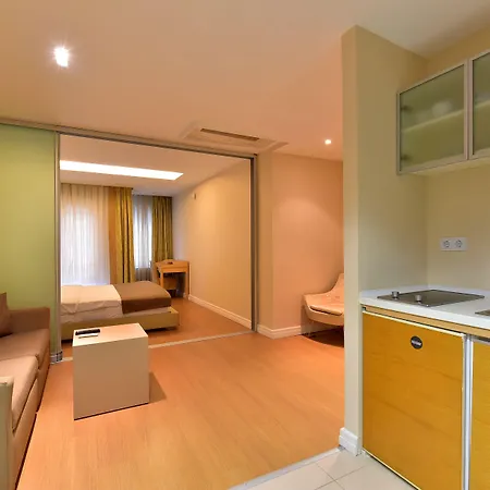 Cheya Deluxe Nisantasi Center 4*